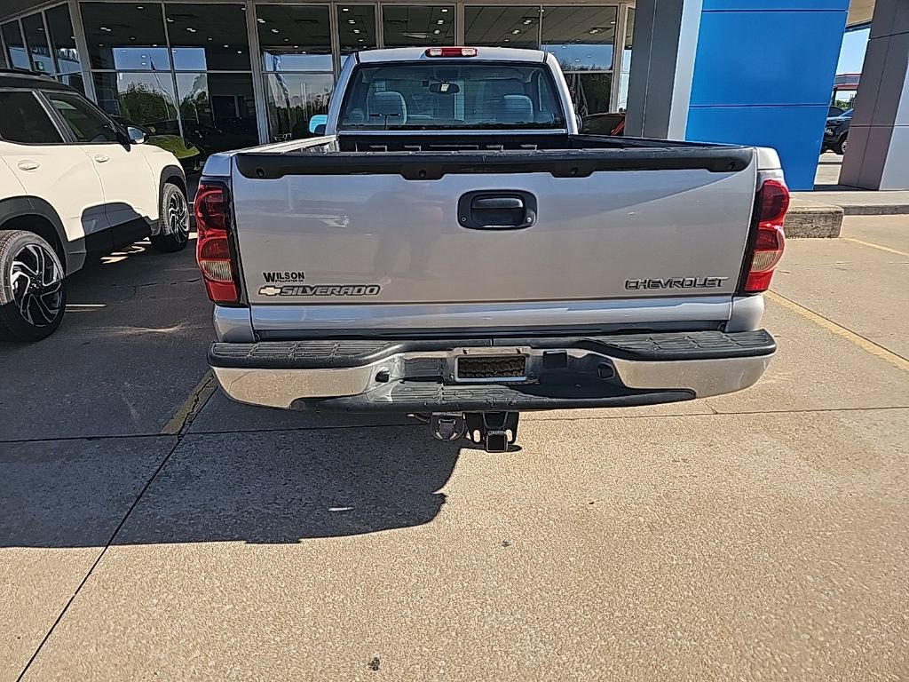 Used 2005 Chevrolet Silverado 1500 LS w/ Light Duty Power Package RWD image 3