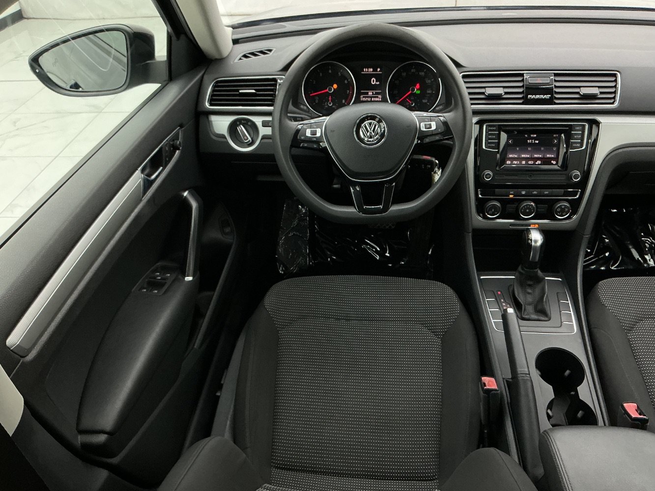 Used 2018 Volkswagen Passat 2.0T S w/ Driver Assistance Package FWD image 30