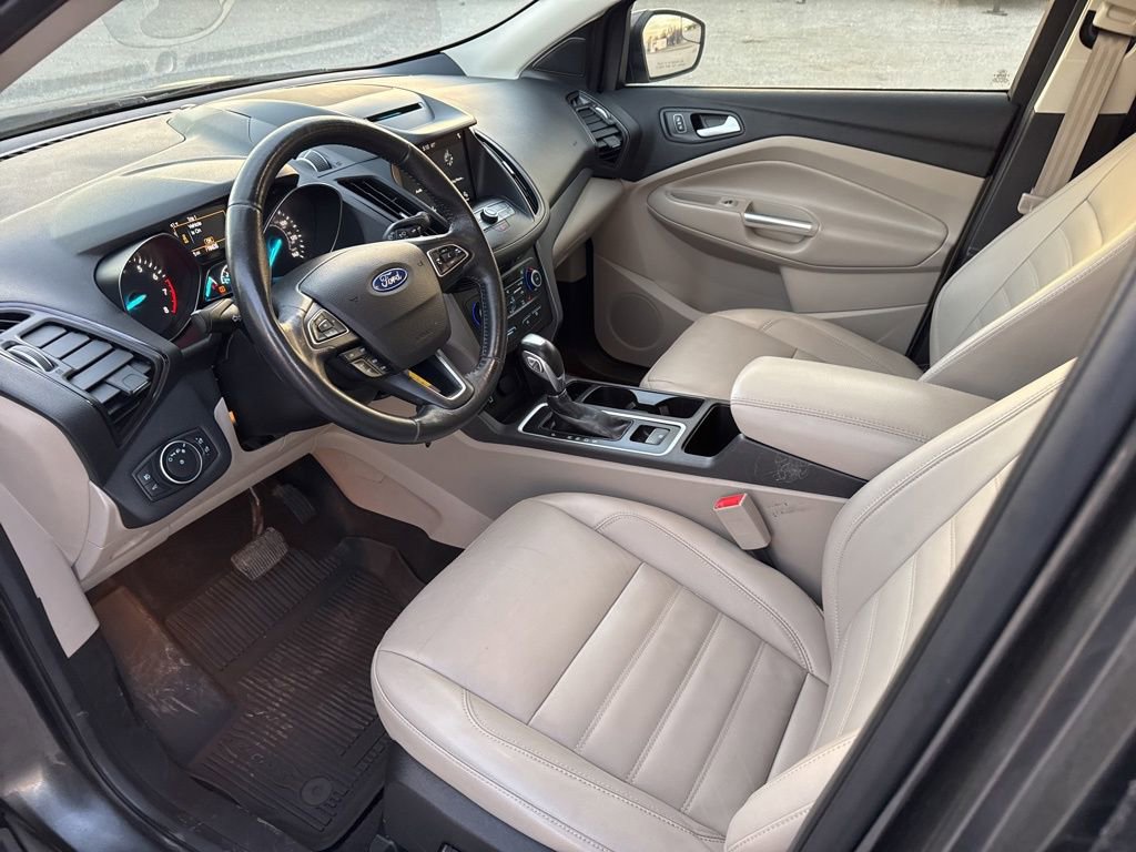 Used 2018 Ford Escape SEL image 20
