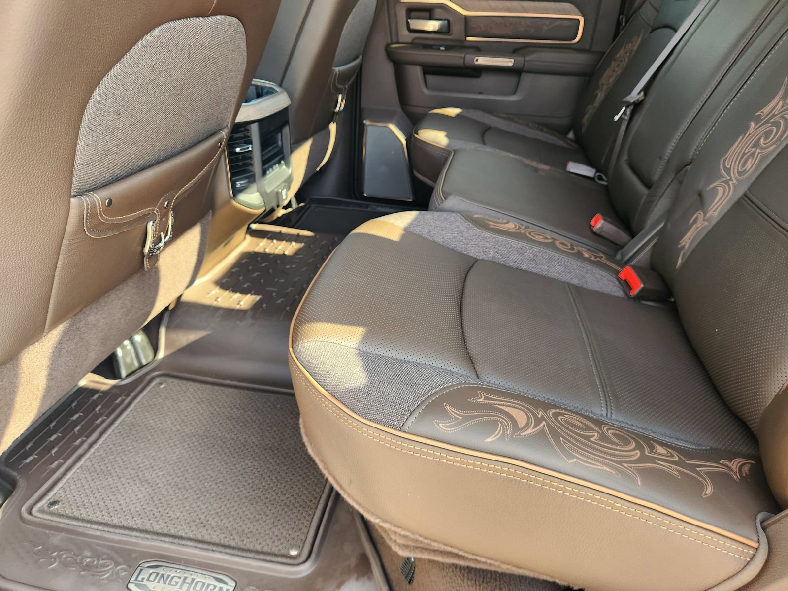 New 2026 RAM 2500 Limited AWD/4WD image 23