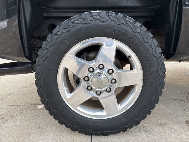 Used 2013 GMC Sierra 2500 Denali w/ Suspension Package, Off-Road image 58