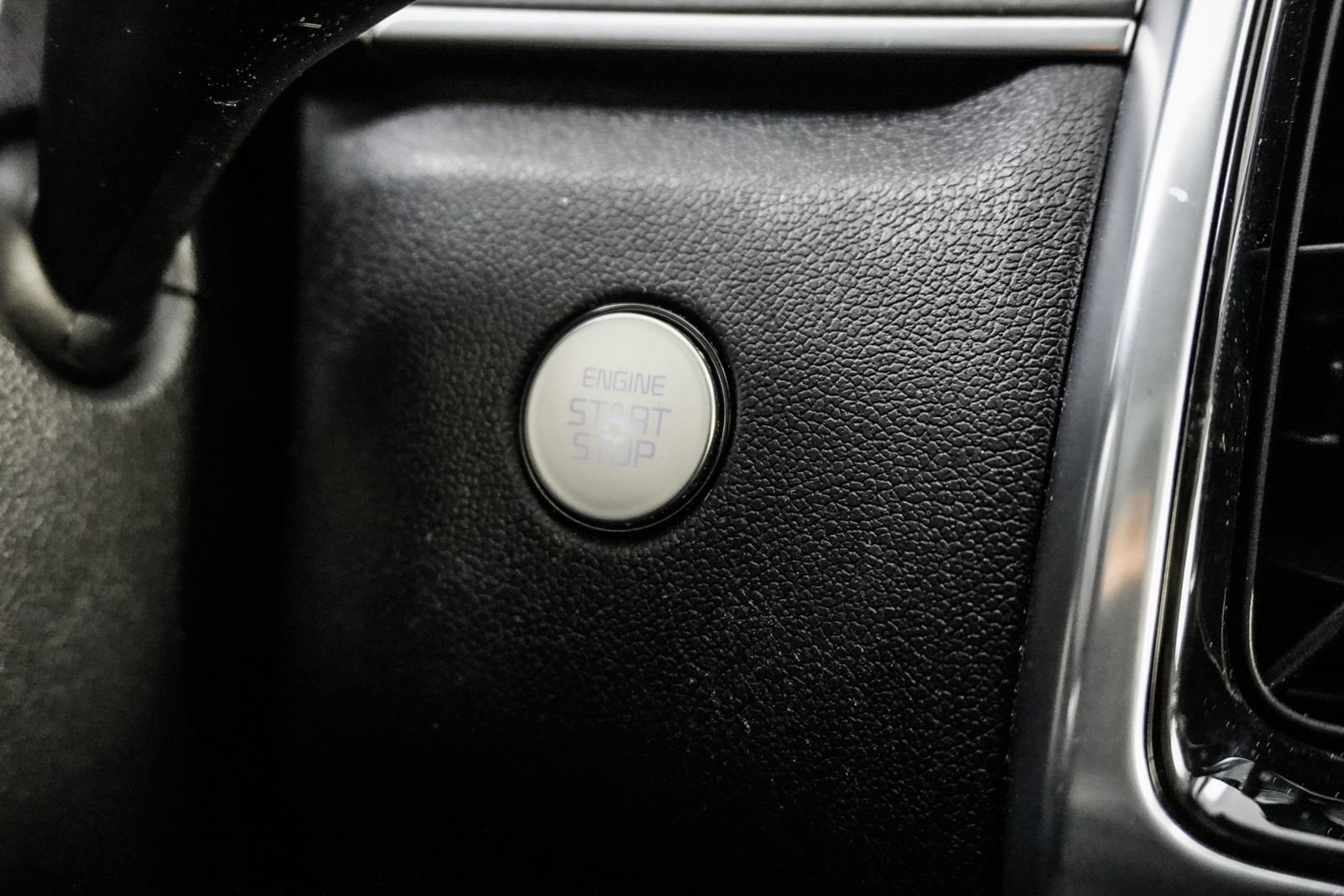 Used 2022 Kia Sorento SX image 25