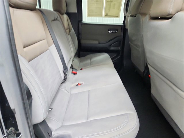 Used 2022 Nissan Frontier SV w/ Graphics Package image 36