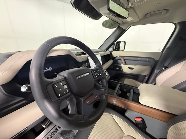 Used 2024 Land Rover Defender 130 X AWD/4WD image 6