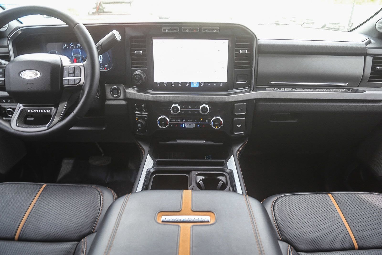 Used 2024 Ford F350 Platinum w/ FX4 Off-Road Package image 10