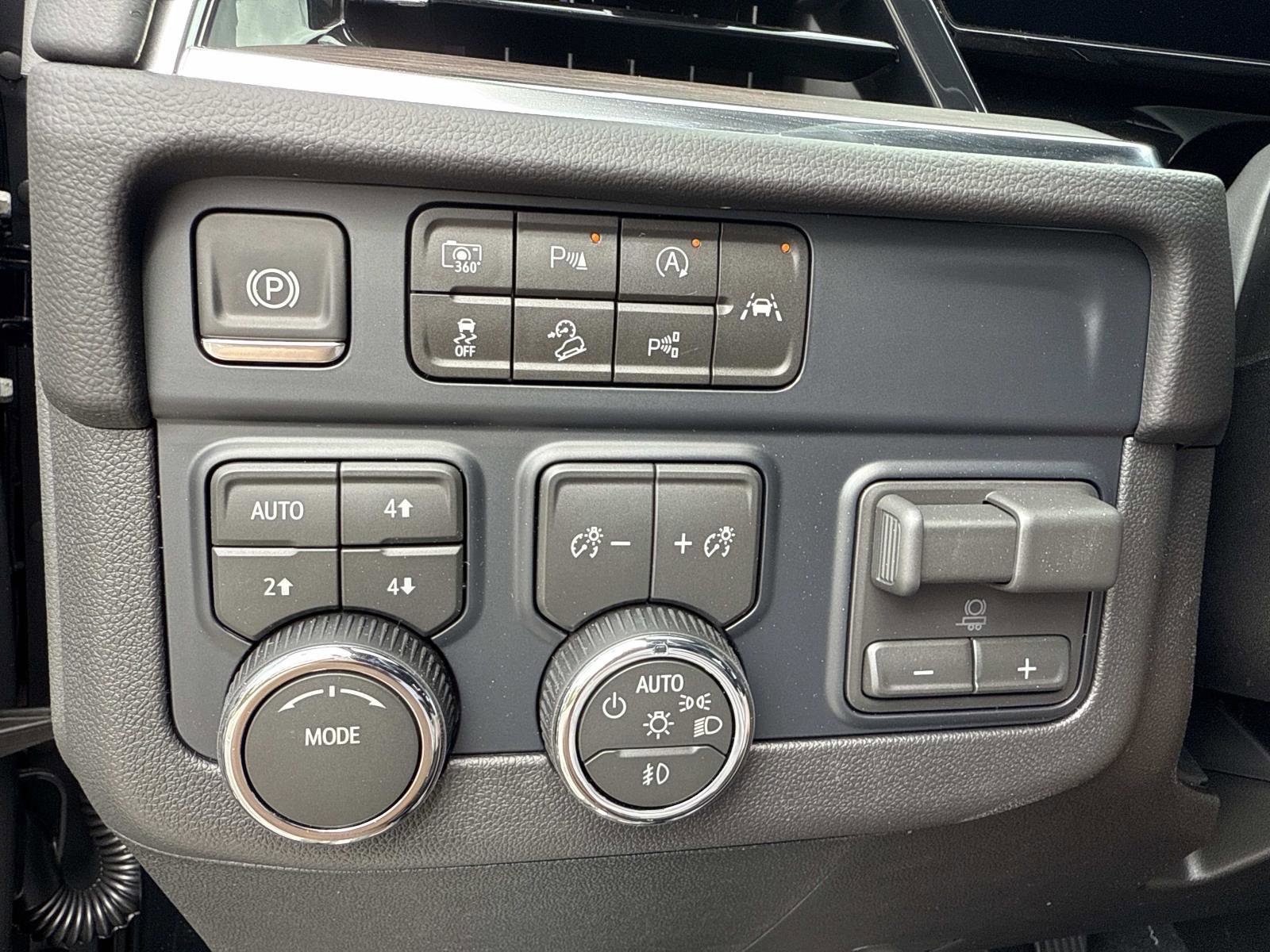 New 2026 Chevrolet Tahoe Z71 w/ Comfort Package image 31