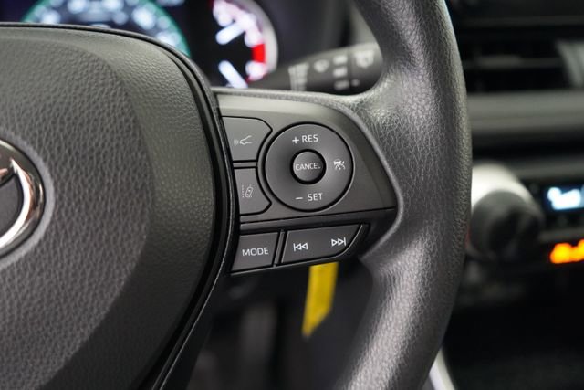 Used 2023 Toyota RAV4 LE image 19