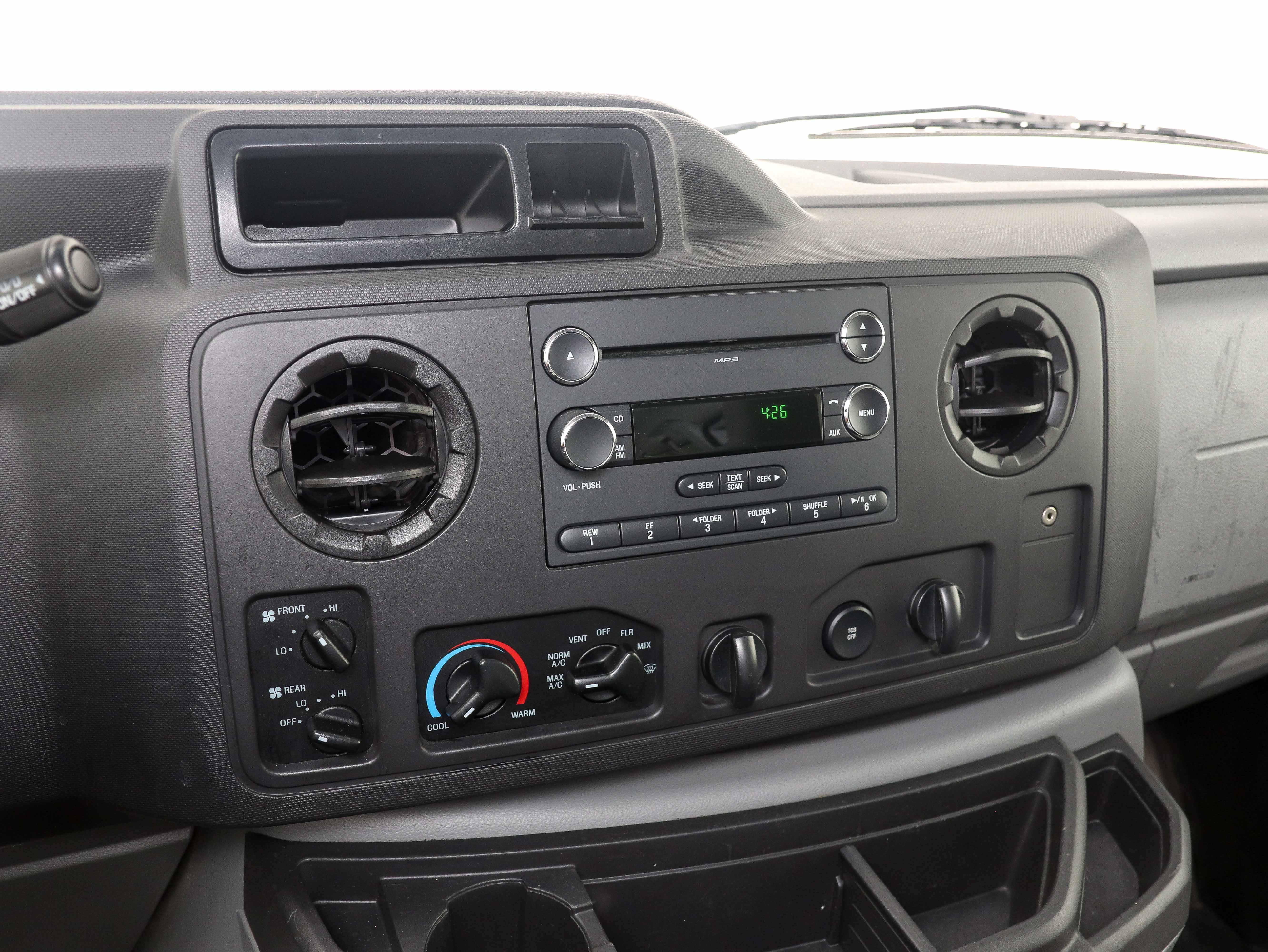 Used 2013 Ford E-350 and Econoline 350 XLT image 28