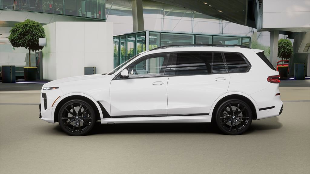 New 2026 BMW X7 M60i image 4