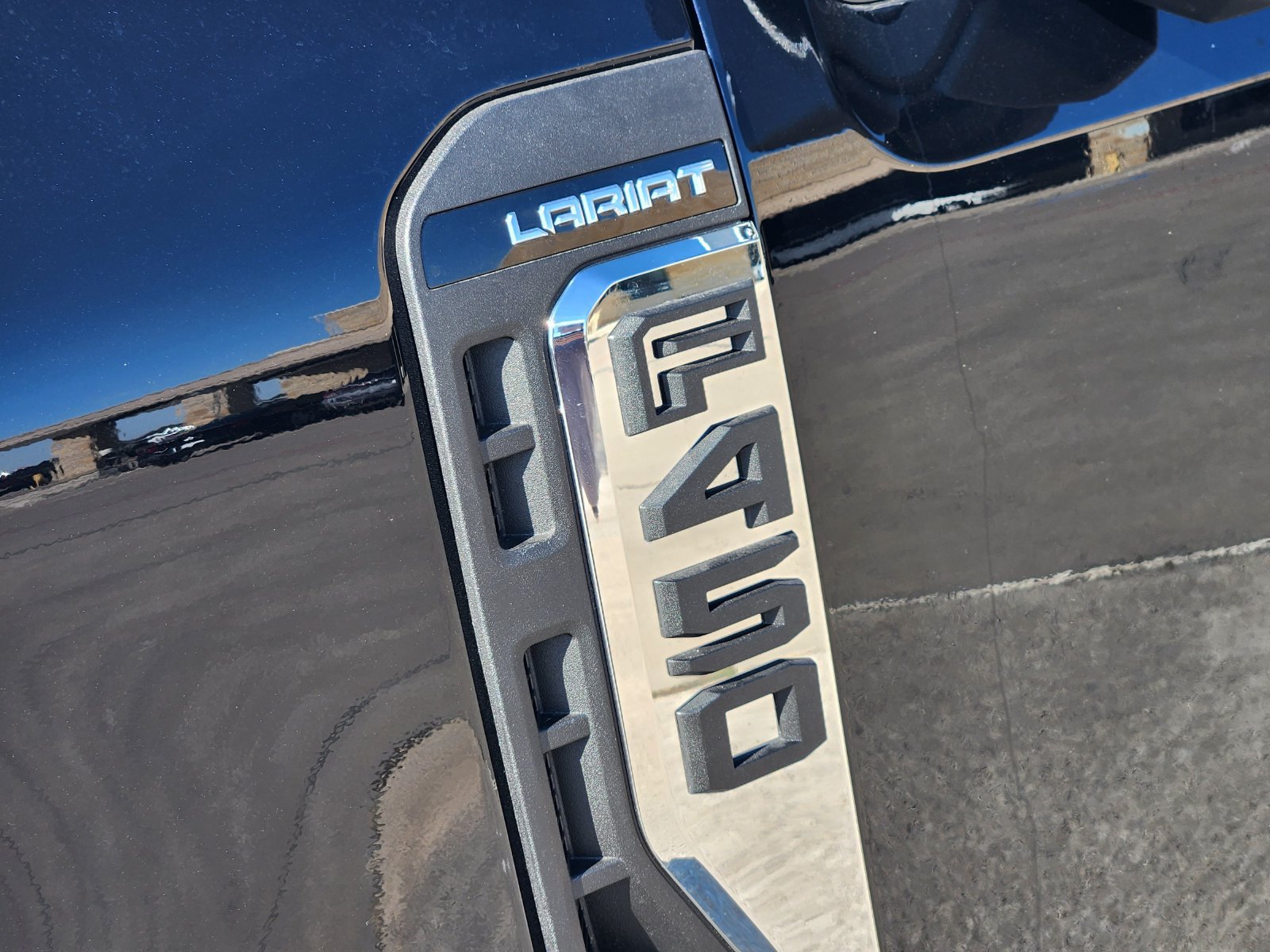 New 2027 Ford F450 Lariat w/ Lariat Premium Package AWD/4WD image 12
