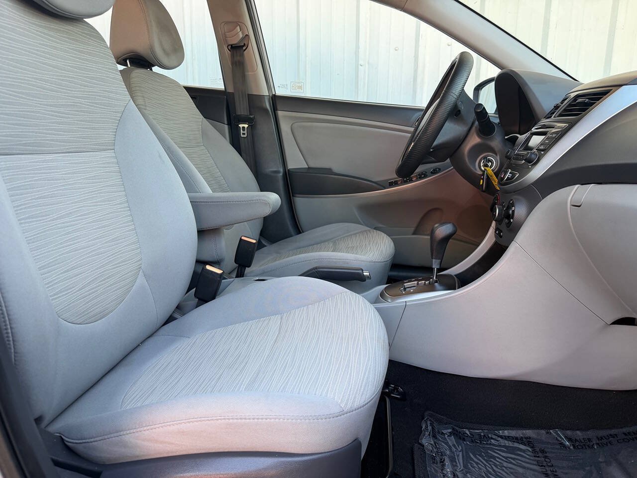 Used 2016 Hyundai Accent SE FWD image 15