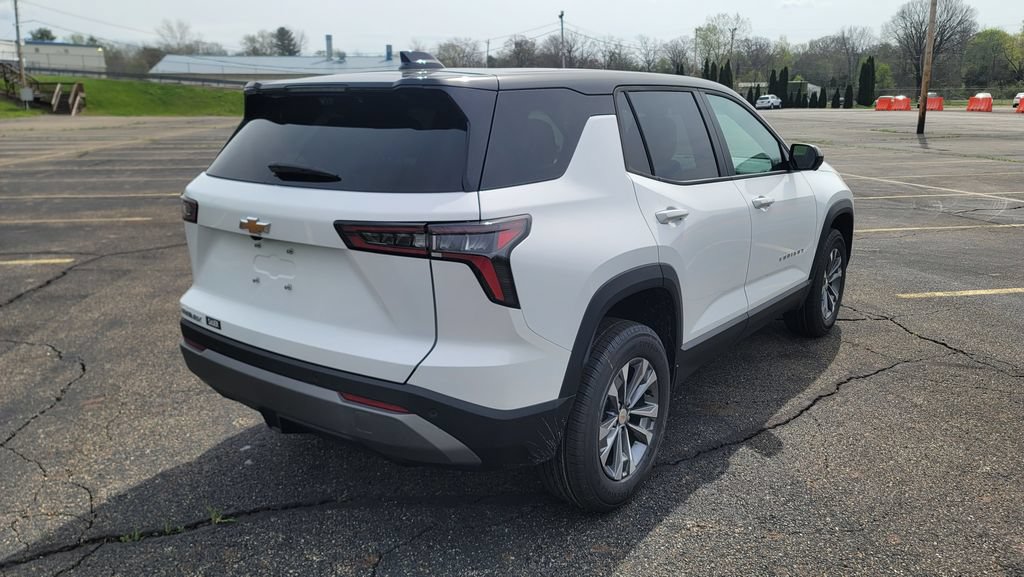 New 2026 Chevrolet Equinox LT w/ Convenience Package II FWD image 12