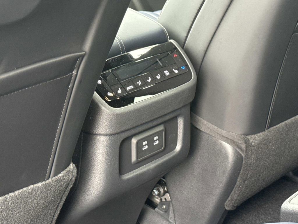 New 2026 INFINITI QX60 Sport w/ Dark Cargo Package image 18