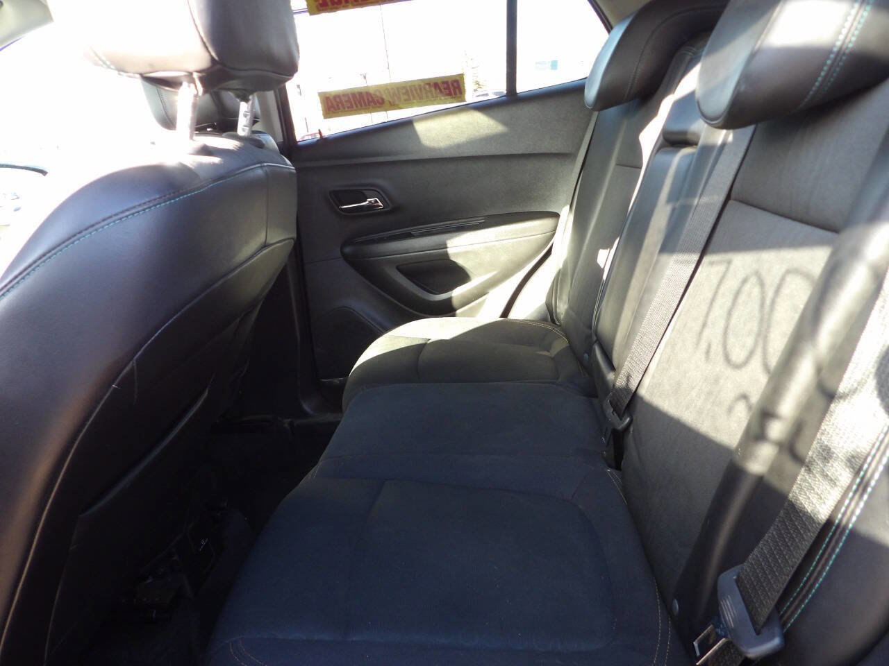 Used 2015 Chevrolet Trax LT w/ LT Sun and Sound Package image 7