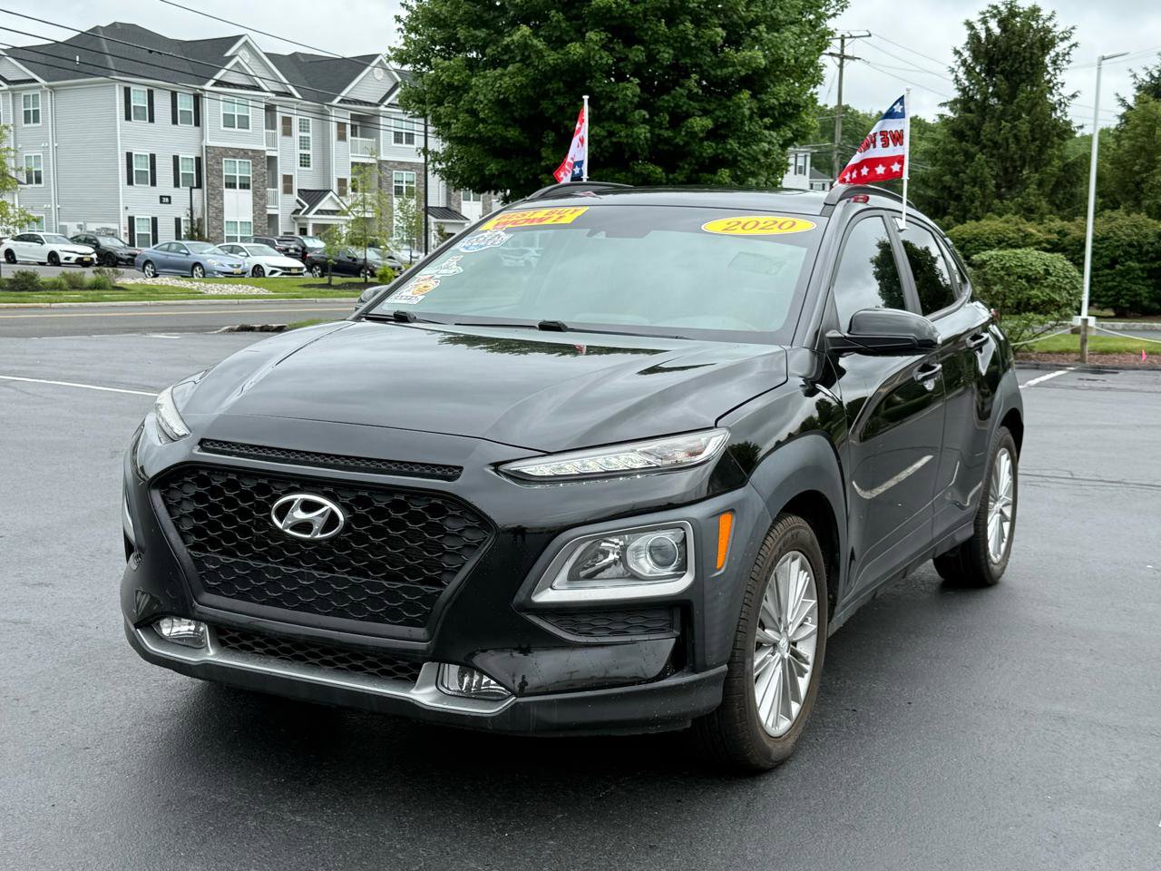 Used 2020 Hyundai Kona SEL Plus w/ Cargo Package FWD image 3