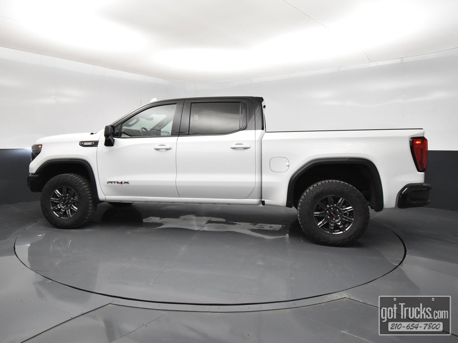Used 2024 GMC Sierra 1500 AT4X AWD/4WD image 3