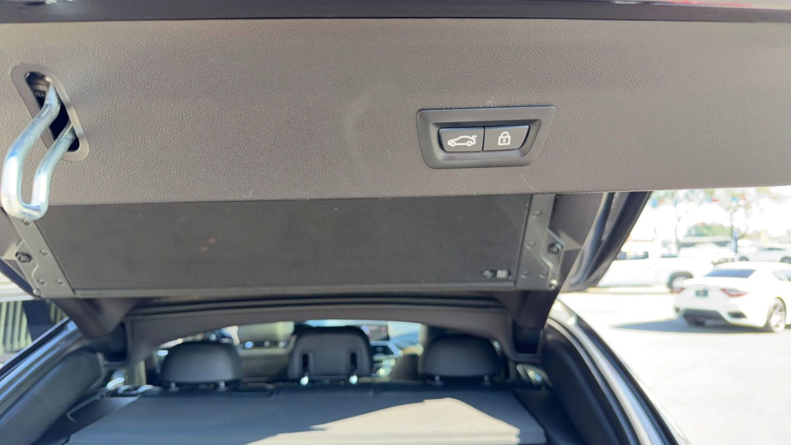 Used 2020 BMW X4 xDrive30i w/ Convenience Package image 33