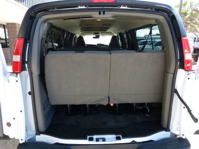 Used 2019 Chevrolet Express 3500 LT w/ LT Preferred Equipment Group RWD image 15