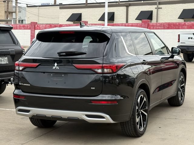 Used 2024 Mitsubishi Outlander SE FWD image 4