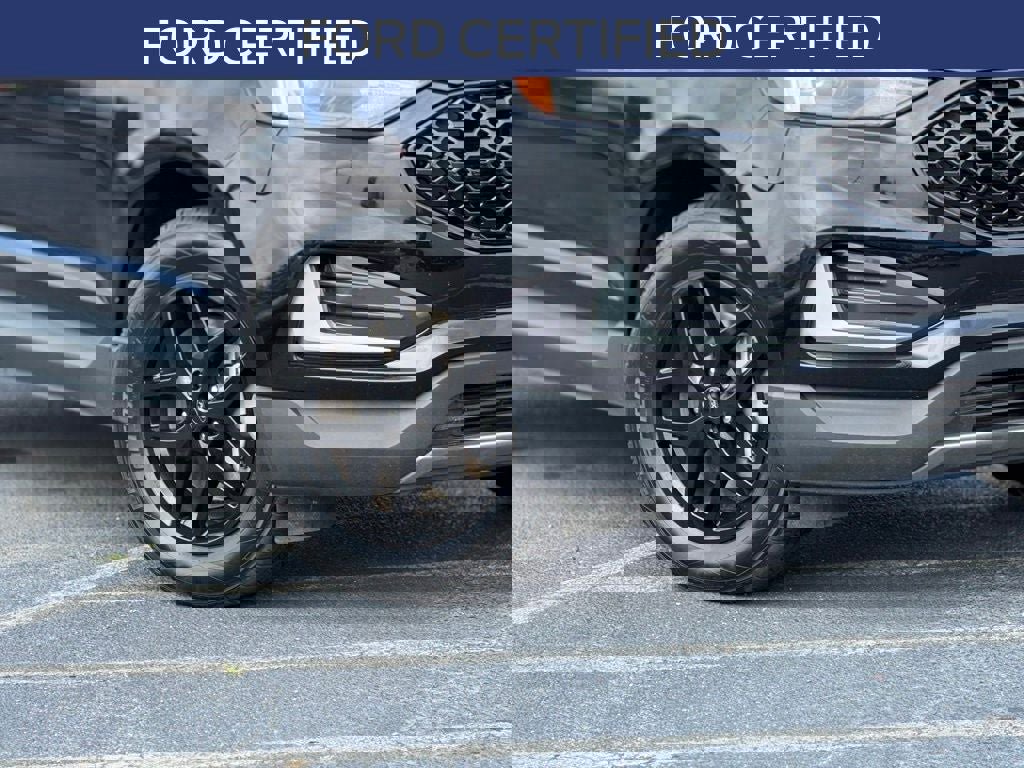 Certified 2023 Ford Edge SEL image 3