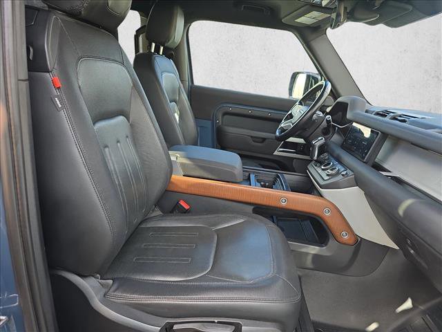 Used 2021 Land Rover Defender 90 X-Dynamic S image 10