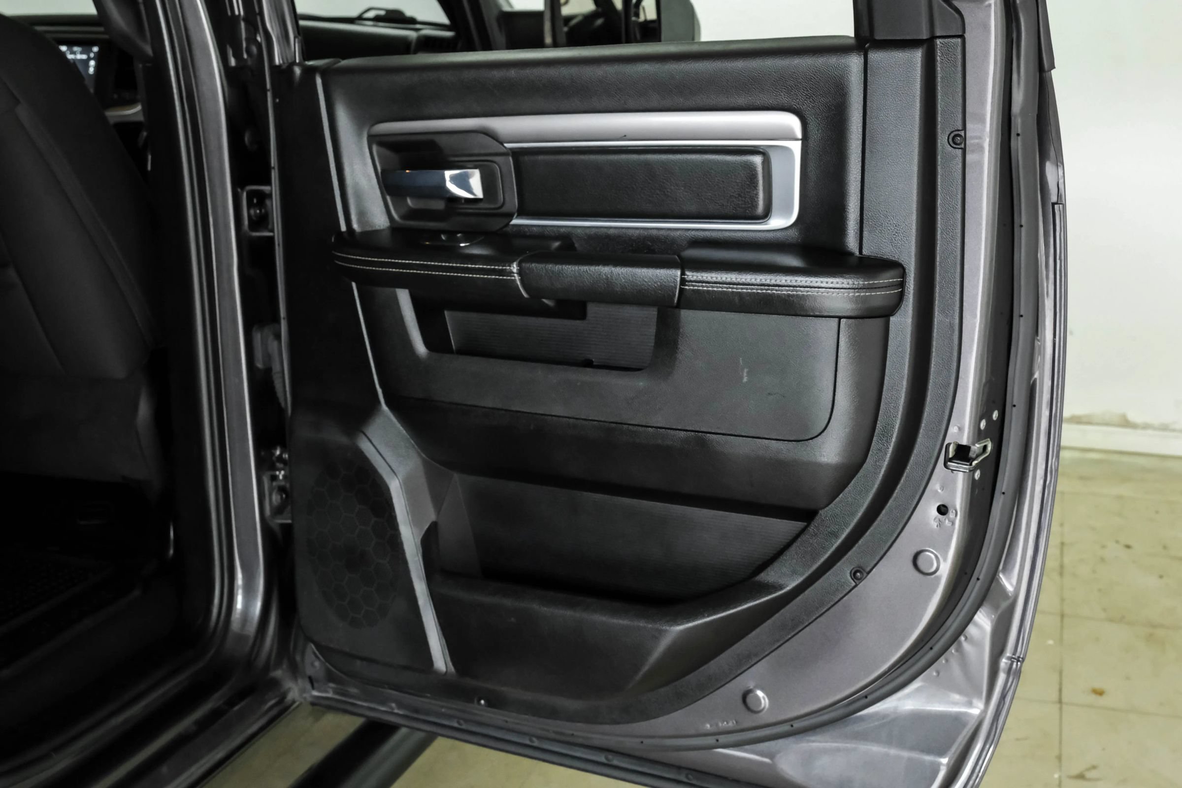 Used 2022 RAM 1500 Warlock w/ Electronics Group AWD/4WD image 40