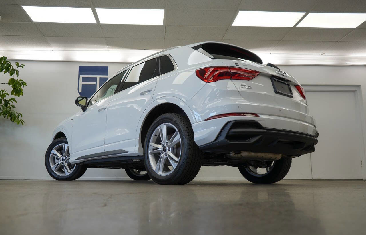 Used 2024 Audi Q3 2.0T Premium Plus w/ Premium Plus Package image 22