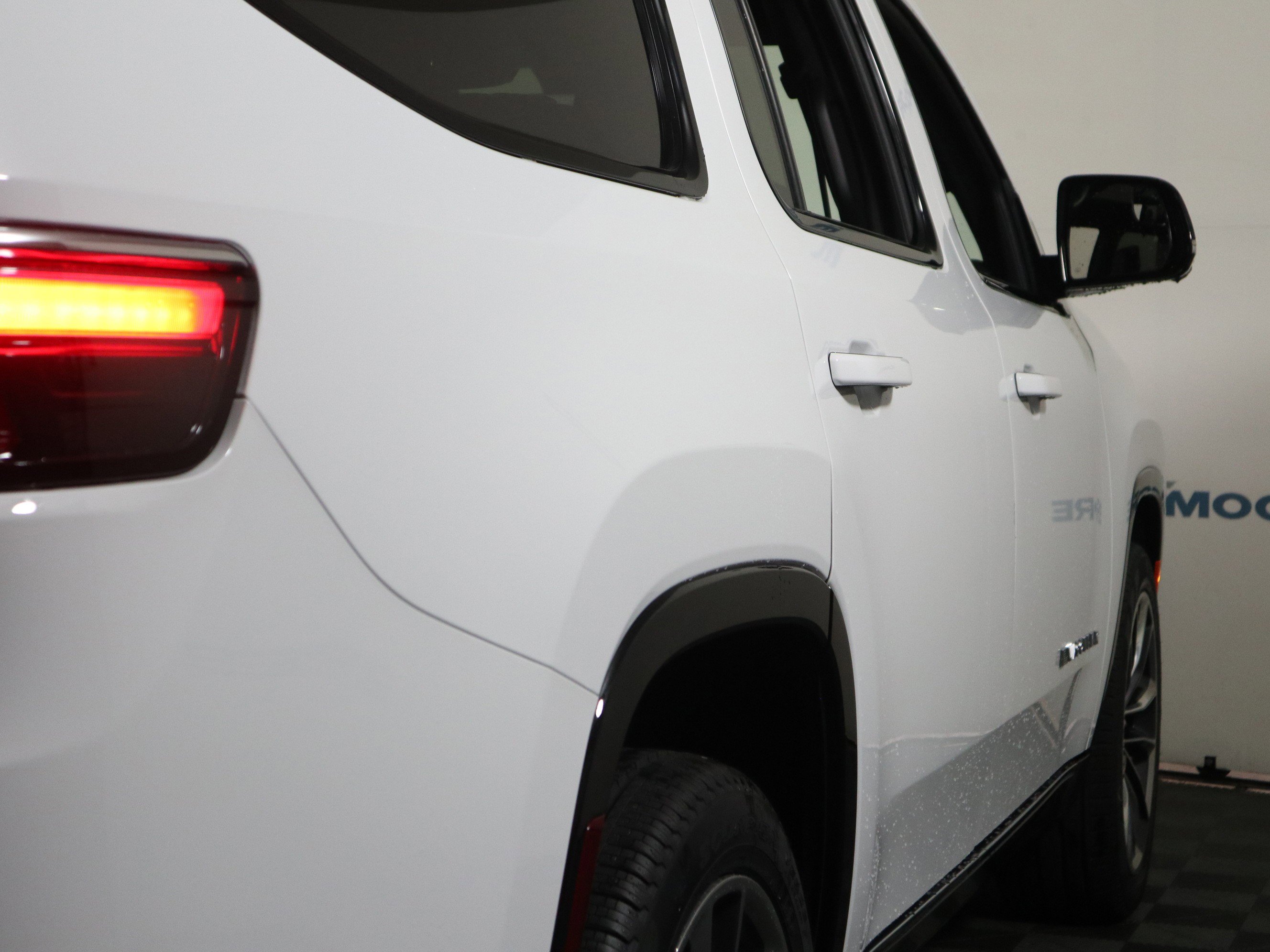 New 2025 Jeep Wagoneer Series III image 5