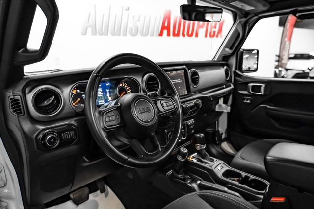 Used 2021 Jeep Wrangler Unlimited Sport AWD/4WD image 3