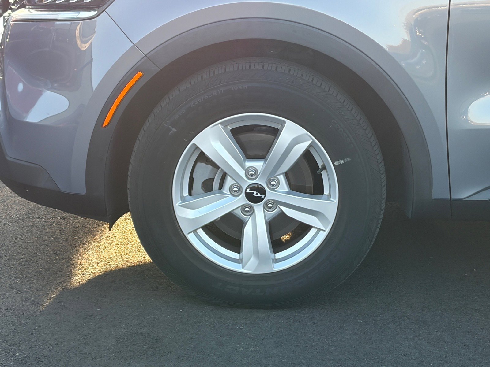 Certified 2023 Kia Sorento LX FWD image 6
