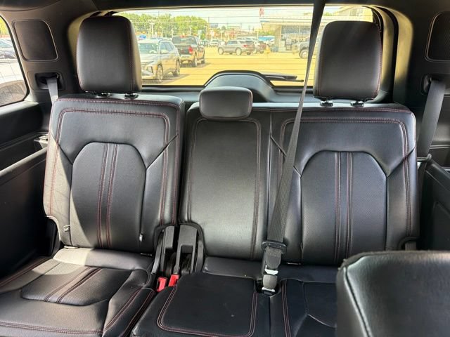 Used 2019 Ford Expedition Limited w/ Equipment Group 303A RWD image 21