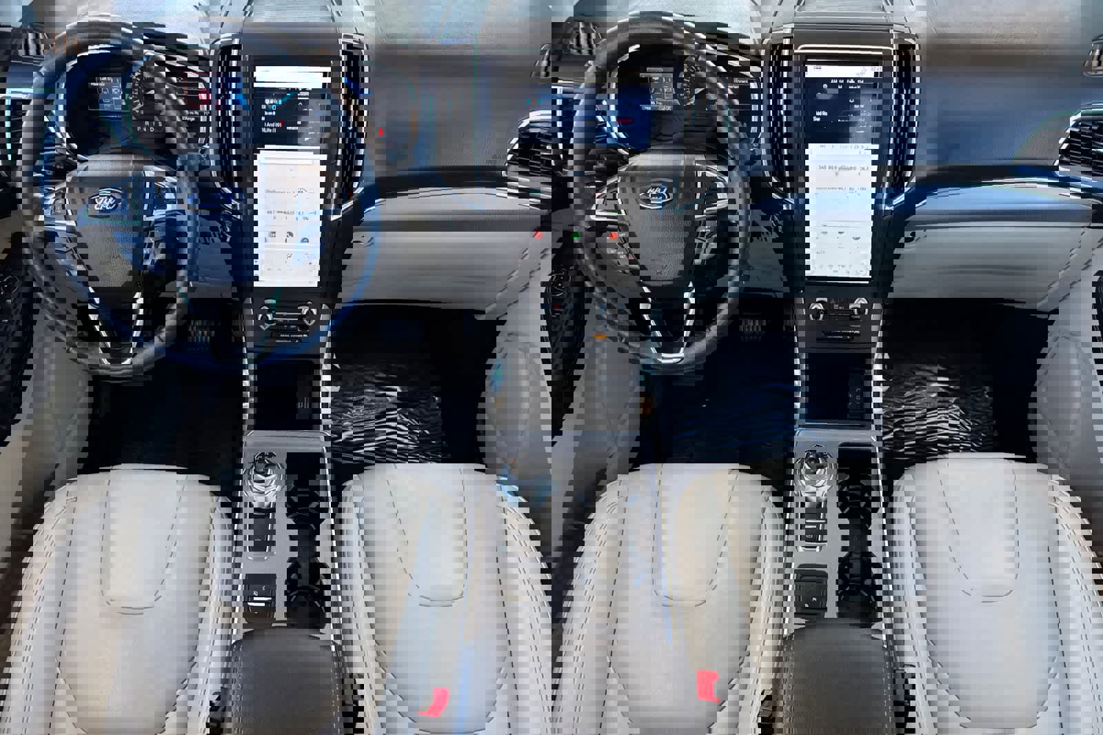 Used 2021 Ford Edge Titanium w/ Cargo Accessory Package image 3