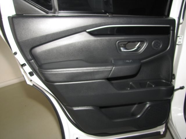 Certified 2025 Honda Pilot EX-L image 12