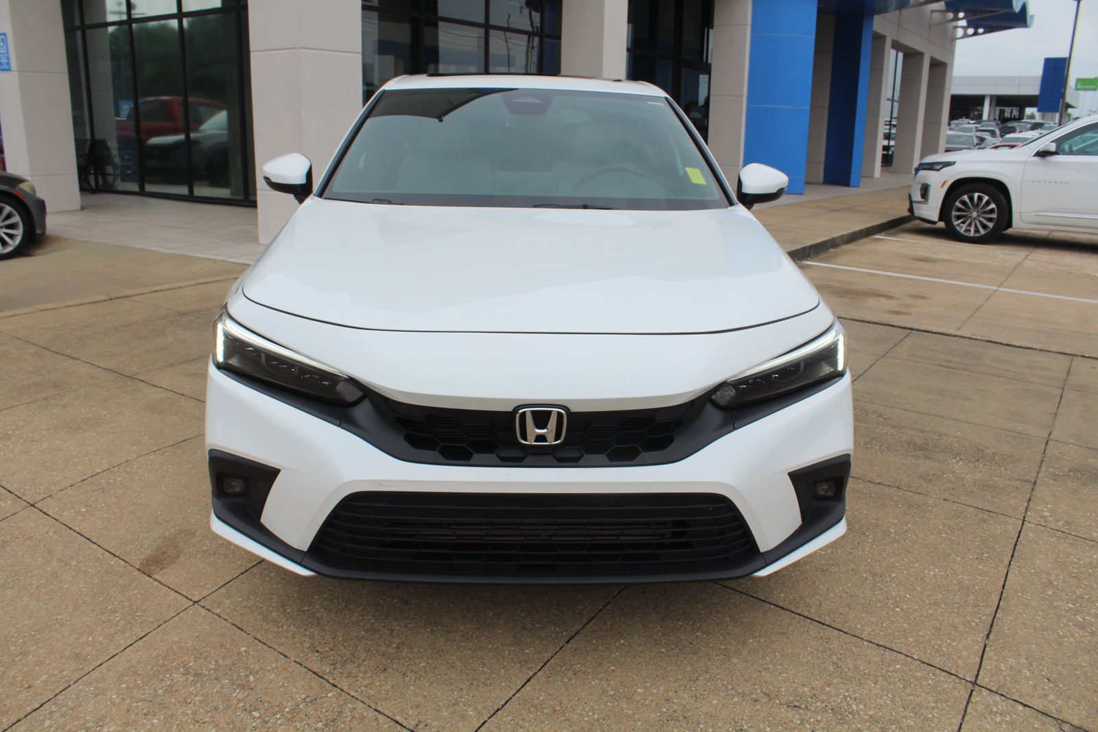 Used 2023 Honda Civic Sport Touring image 2