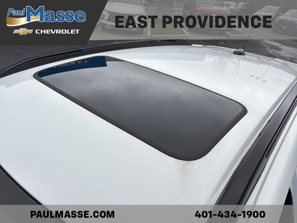Certified 2024 Chevrolet Trax RS w/ Sunroof Package image 9