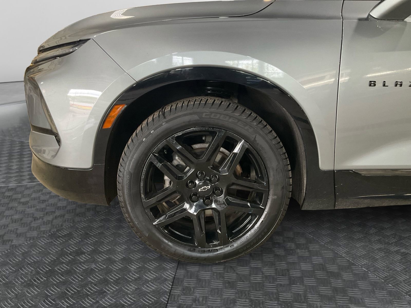 Used 2023 Chevrolet Blazer RS w/ Driver Confidence II Package AWD/4WD image 14