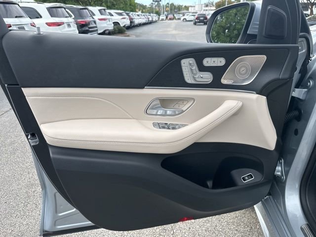 Used 2025 Mercedes-Benz GLS 450 4MATIC image 20