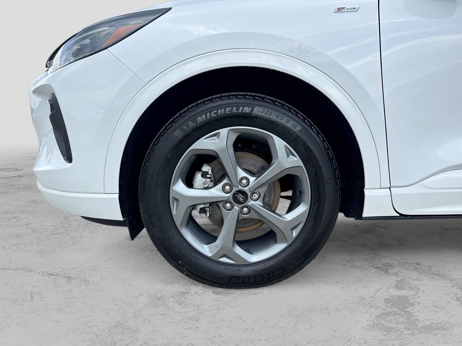 Certified 2023 Ford Escape ST-Line w/ Tech Pack #1 AWD/4WD image 18
