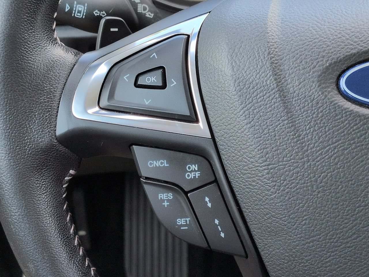Used 2019 Ford Fusion SE w/ Equipment Group 151A FWD image 25