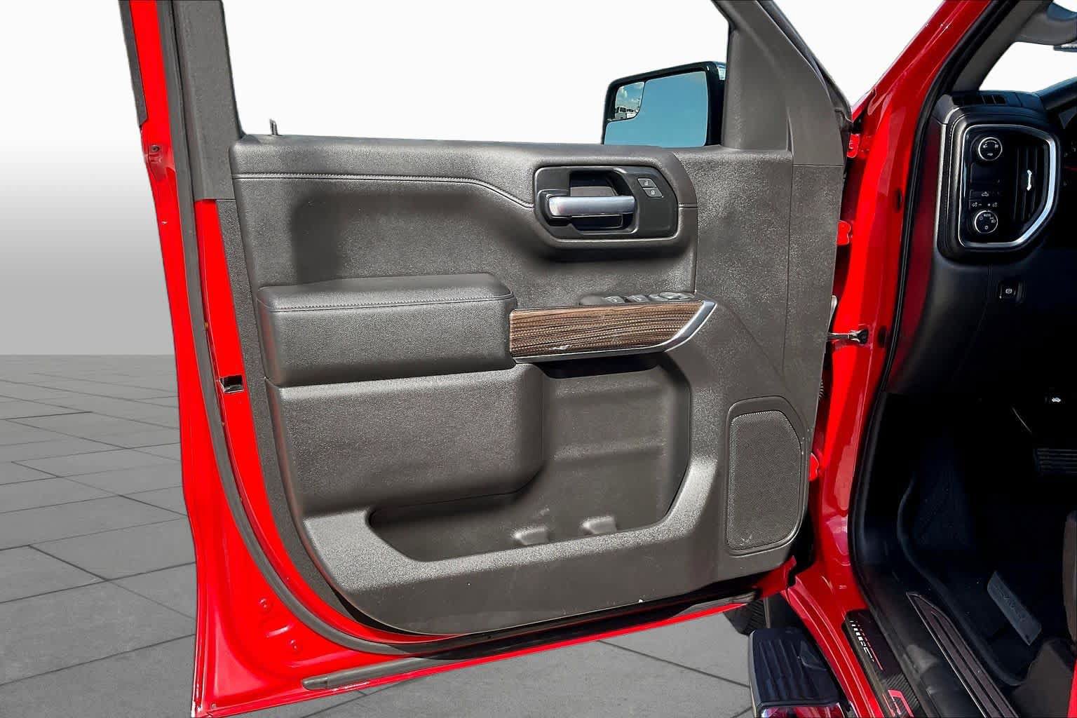 Used 2019 Chevrolet Silverado 1500 LT w/ Texas Edition RWD image 21