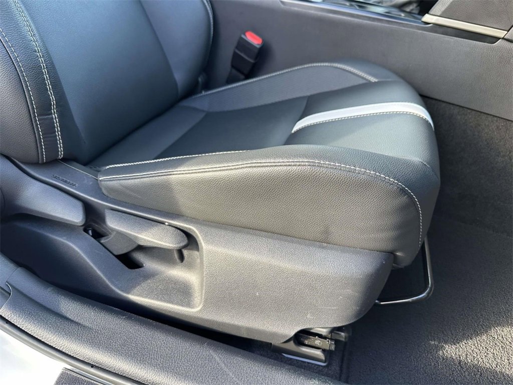 Certified 2025 Toyota Camry SE image 13