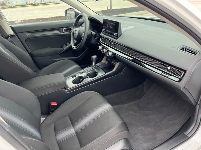 Used 2023 Honda Civic LX image 31
