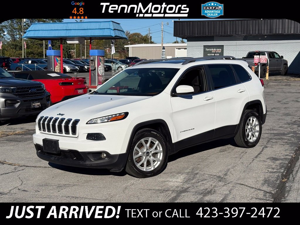 Used 2015 Jeep Cherokee Latitude w/ Comfort/Convenience Group FWD image 1