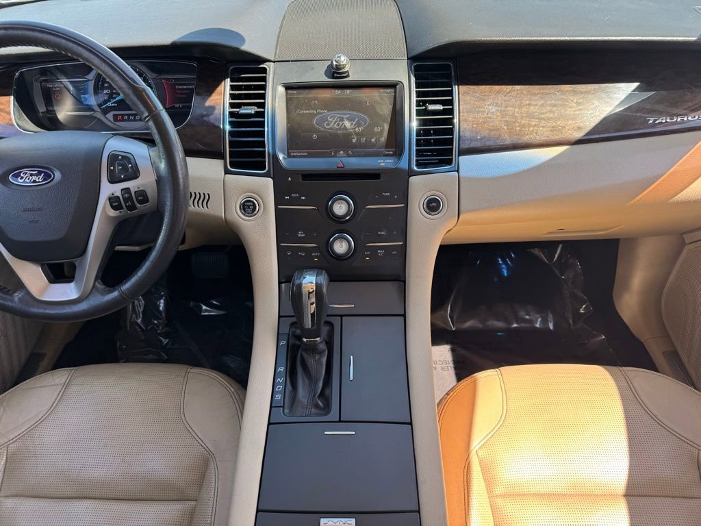 Used 2015 Ford Taurus Limited FWD image 2
