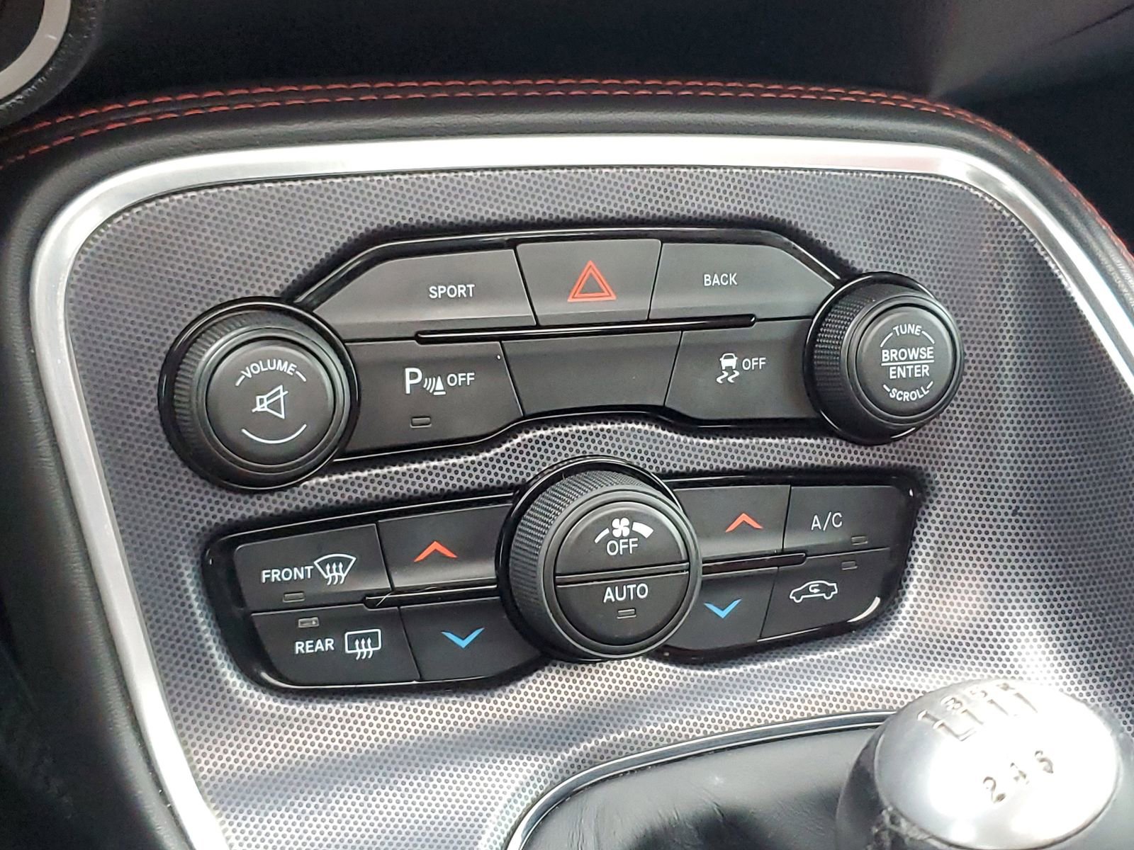 Used 2015 Dodge Challenger R/T Plus RWD image 24