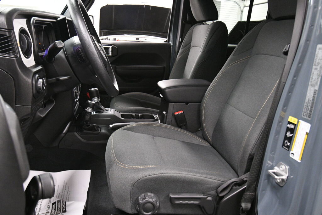 Used 2024 Jeep Wrangler Sport image 10
