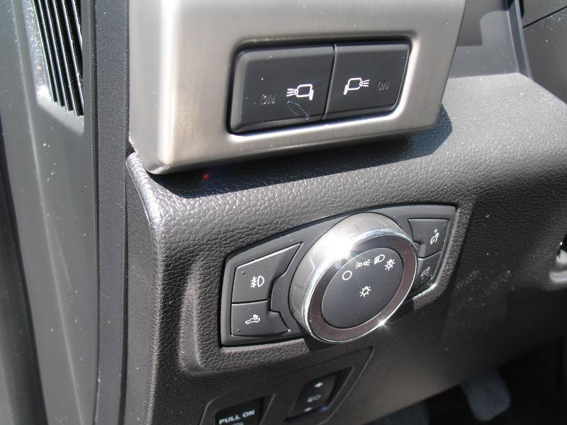 Used 2018 Ford F150 Platinum w/ Equipment Group 701A Luxury AWD/4WD image 56