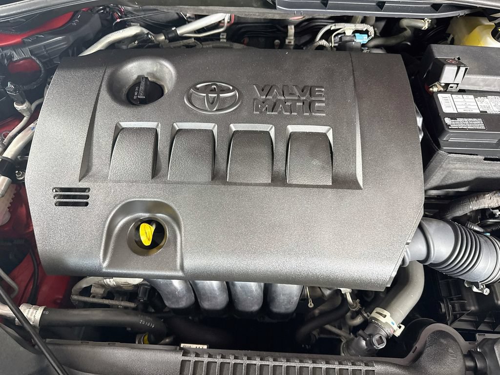 Certified 2021 Toyota C-HR XLE FWD image 30