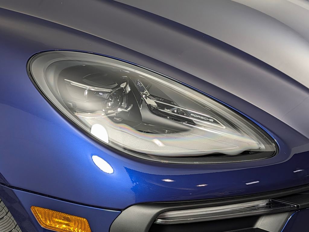 New 2026 Porsche Macan image 15