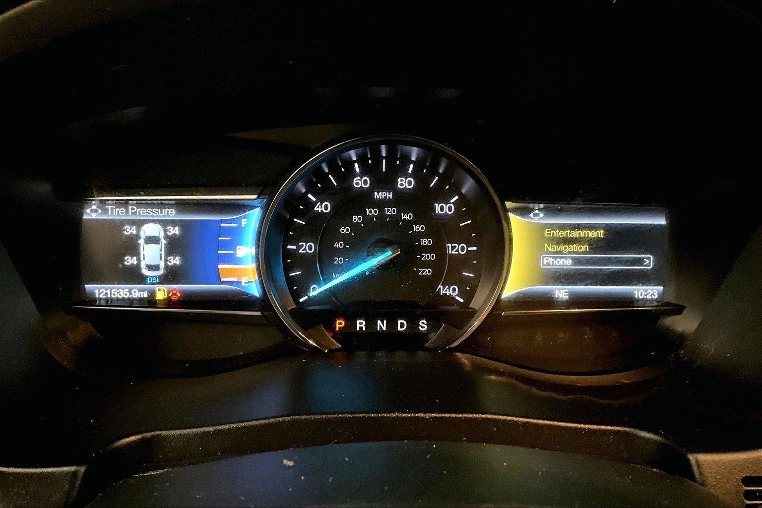 Used 2018 Ford Explorer XLT w/ Equipment Group 201A image 19